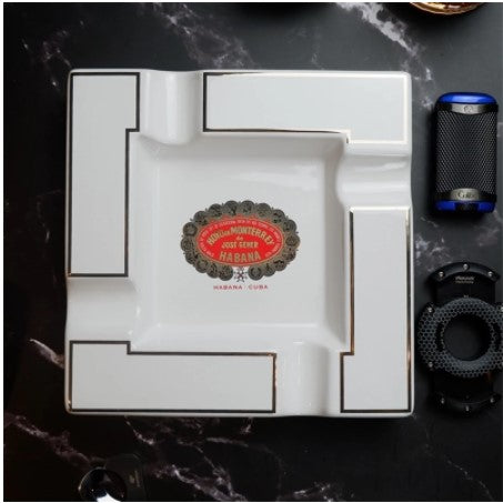 Hoyo de Monterrey style ashtray